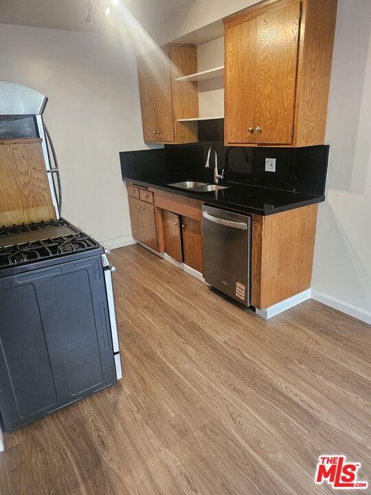 Photo of 1908 11th Street, Santa Monica, CA 90404 (MLS # 26997427)