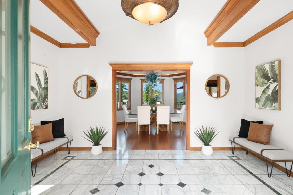 17 Kite Hill Road