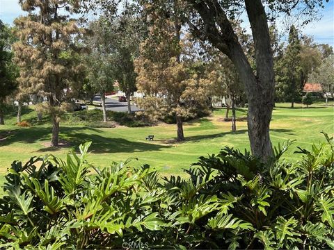 5518 Paseo Del Lago E 1-E Laguna Woods CA 92637