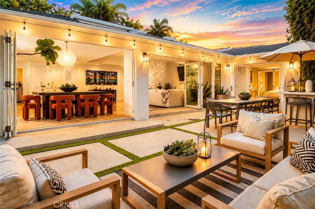 1826 Buttonshell Ln, Newport Beach CA 92660