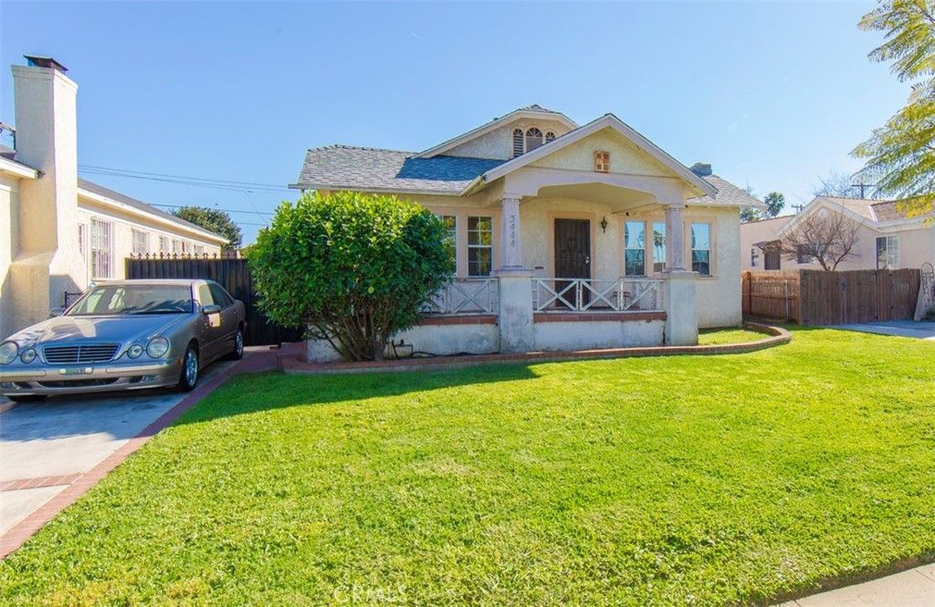 Photo of 3444 W 74th St, Los Angeles, CA 90043 (MLS # RS26037955)