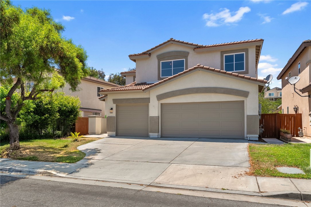BEAUTIFULLY UPDATED property within TEMEKU HILLS Legends Golf Club Community - 4bed/2.5ba 2,422 sq ft w/3 car garage & SOLAR. LARGE Primary Bedroom w/separate retreat/office & LARGE walk-in closet. NEW interior & exterior paint, NEW quartz counter tops, updated LVP wood flooring, updated cabinetry & NEW lighting fixtures throughout. HOA amenities include clubhouse, pool, spa, golf course, BBQ area, gym, kiddy playground, tennis/pickleball courts, meeting/banquet facilities, card room, activities director & holiday community events. Close to shopping, restaurants, award winning TVUSD K-12 schools, sports park, wine country, historic Old Town Temecula & 15 freeway. MUST see property!