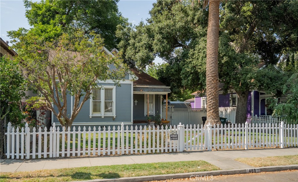 460 E Kingsley Avenue