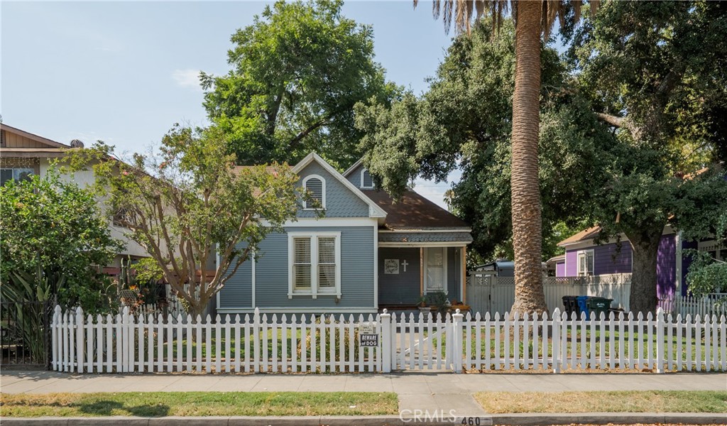 460 E Kingsley Avenue
