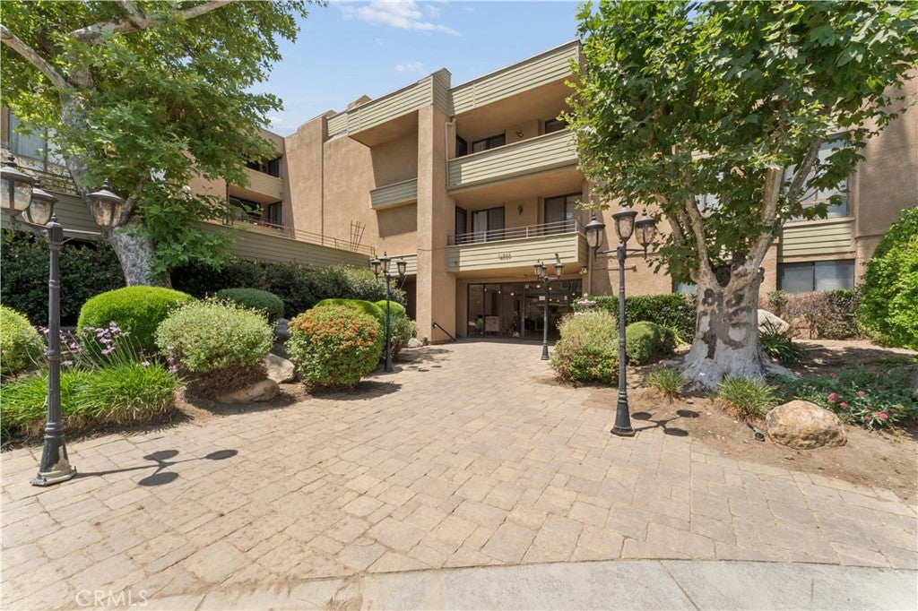 16866 Kingsbury ST 107, Granada Hills CA 91344