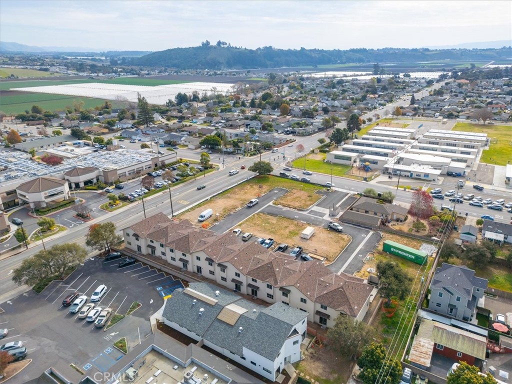 West of 101(1000) - Residential