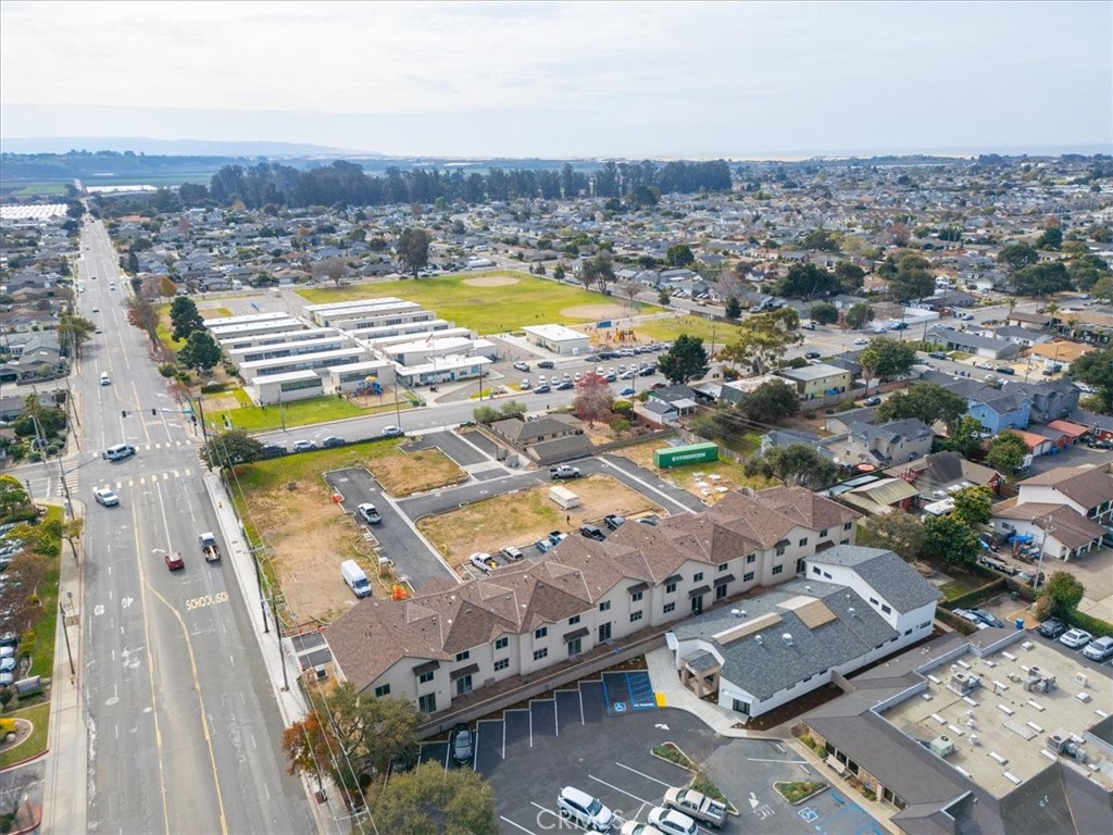 West of 101(1000) - Residential