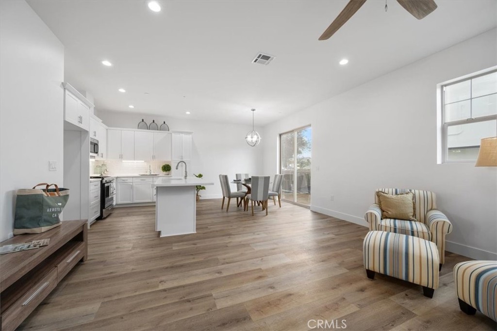 West of 101(1000) - Residential