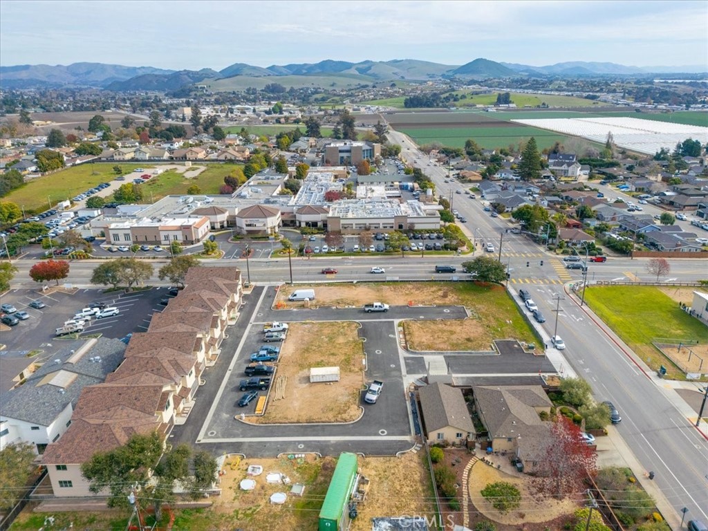 West of 101(1000) - Residential