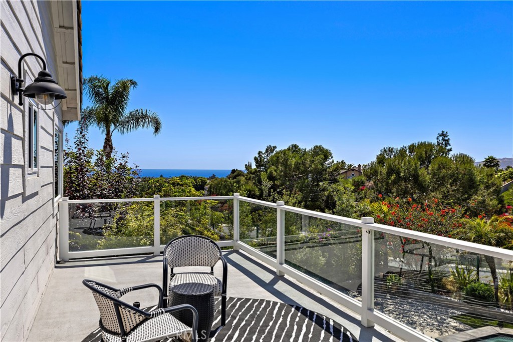 2 Sun Terrace