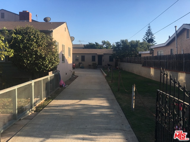 Great Investment opportunity. Just minutes away from LAX. Blocks away from the Forum, the renovated Hollywood Casino and the New LA Rams Stadium... Front unit features 2 bed 1 bath and will be vacant at COE, rear units are all one bedroom 1 bath and are long term tenants but there is no rent control. Buyer to verify all information herein. Sold as is with no repair or warranty.