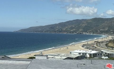 Photo of 6780 Shearwater Lane, Malibu, CA 90265 (MLS # 26707545)