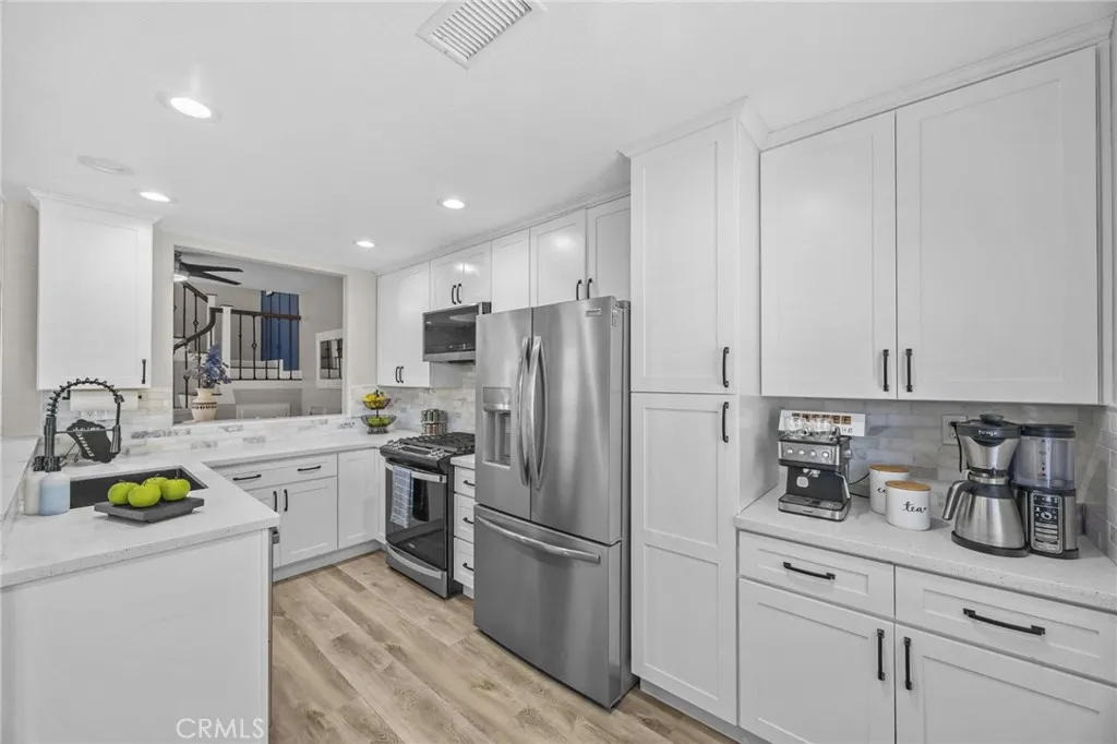 Corona, California 92882, United States, 3 Bedrooms Bedrooms, ,3 BathroomsBathrooms,Residential,Active,196867