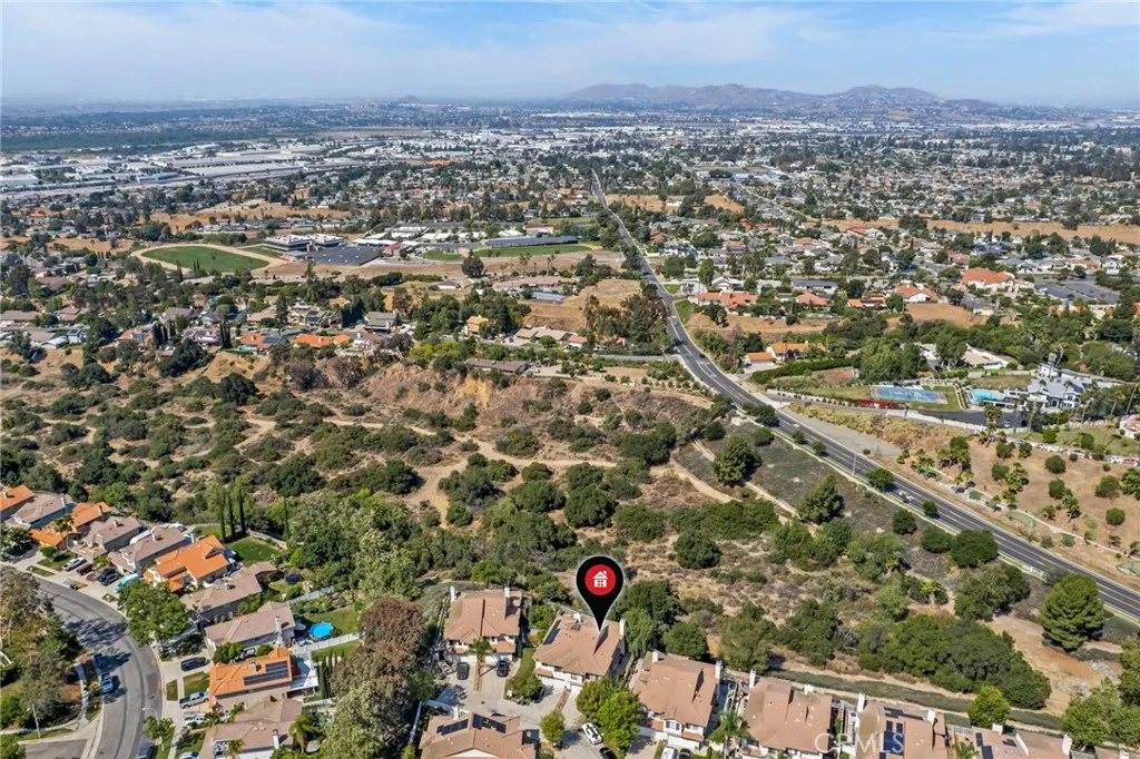 Corona, California 92882, United States, 3 Bedrooms Bedrooms, ,3 BathroomsBathrooms,Residential,Active,196867