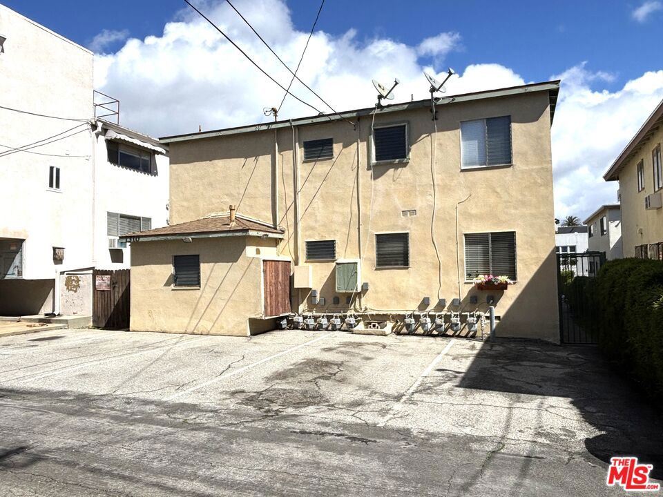 Properties 2 1310 10th Street