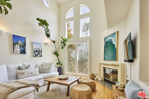 Photo of 6453 Zuma View Place #120, Malibu, CA 90265 (MLS # 25604715) Photo of 6453 Zuma View Place #120, Malibu, CA 90265 (MLS # 25604715)