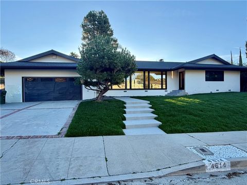 4614 La Subida Tarzana CA 91356