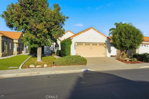 Photo of 28094 Lemonwood Dr, Menifee, CA 92584 (MLS # IG25251740) Photo of 28094 Lemonwood Dr, Menifee, CA 92584 (MLS # IG25251740)