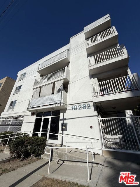 Photo of 10282 Tujunga Canyon Boulevard #103, Tujunga, CA 91042 (MLS # 26665679)