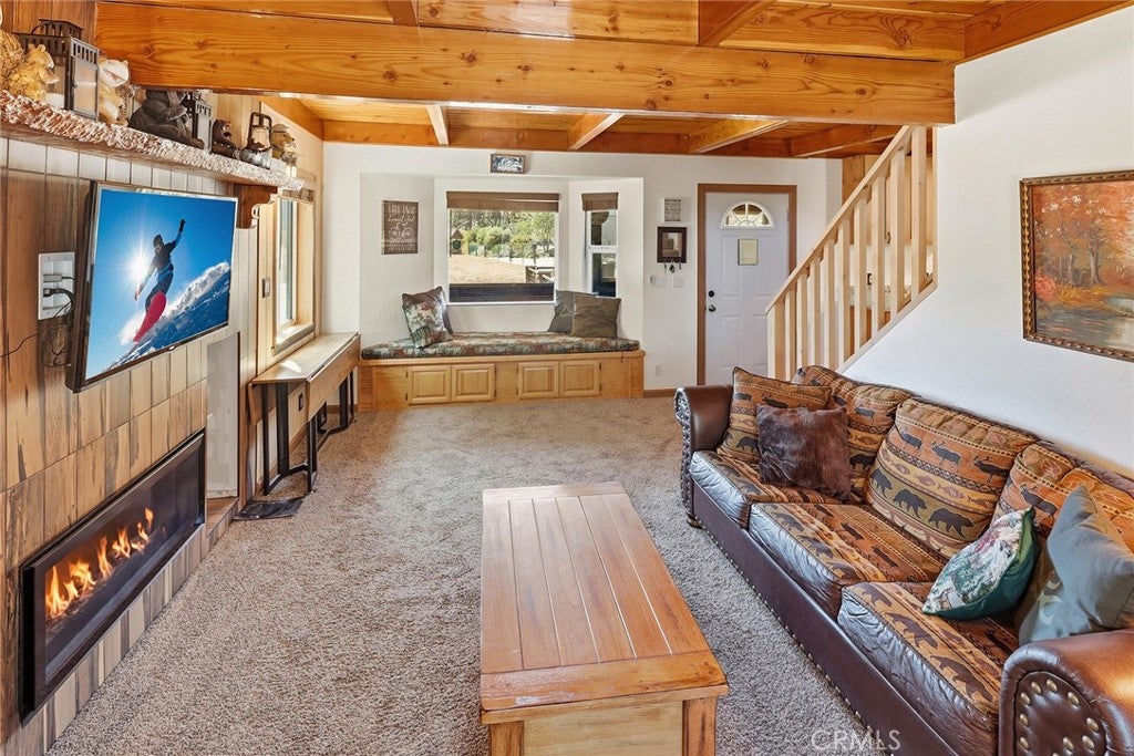 39196 Seminole Drive