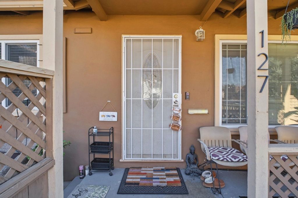 Photo of 127 Hampton Rd Rd, Hayward, CA 94541 (MLS # 41121043)