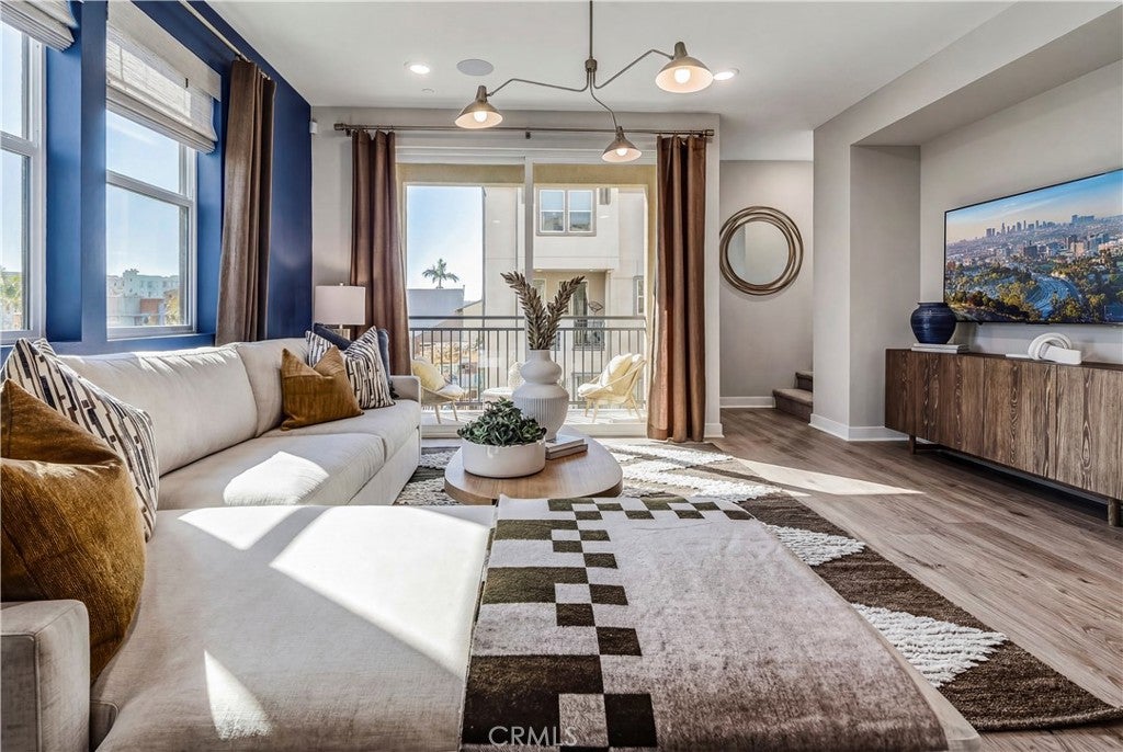 12719 Azure Way 24