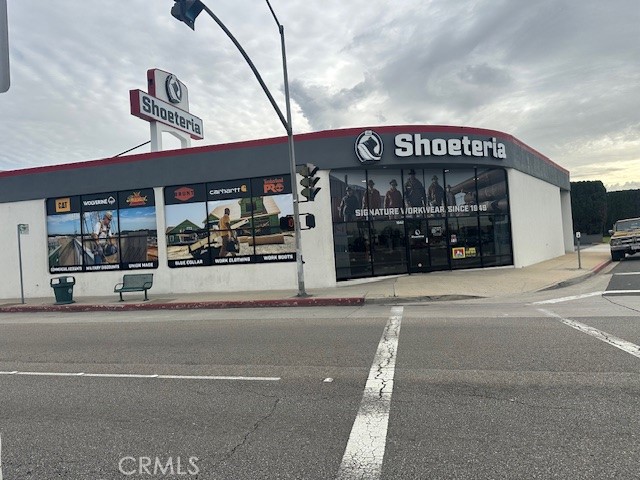 1942 W Redondo Beach