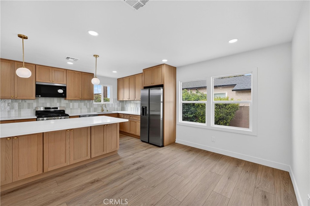 2708 Yearling Street