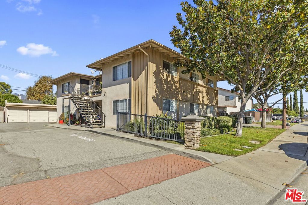 4484 La Deney Street