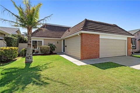 Photo of 10830 La Terraza Avenue Ave, Fountain Valley, CA 92708 (MLS # OC26048920)