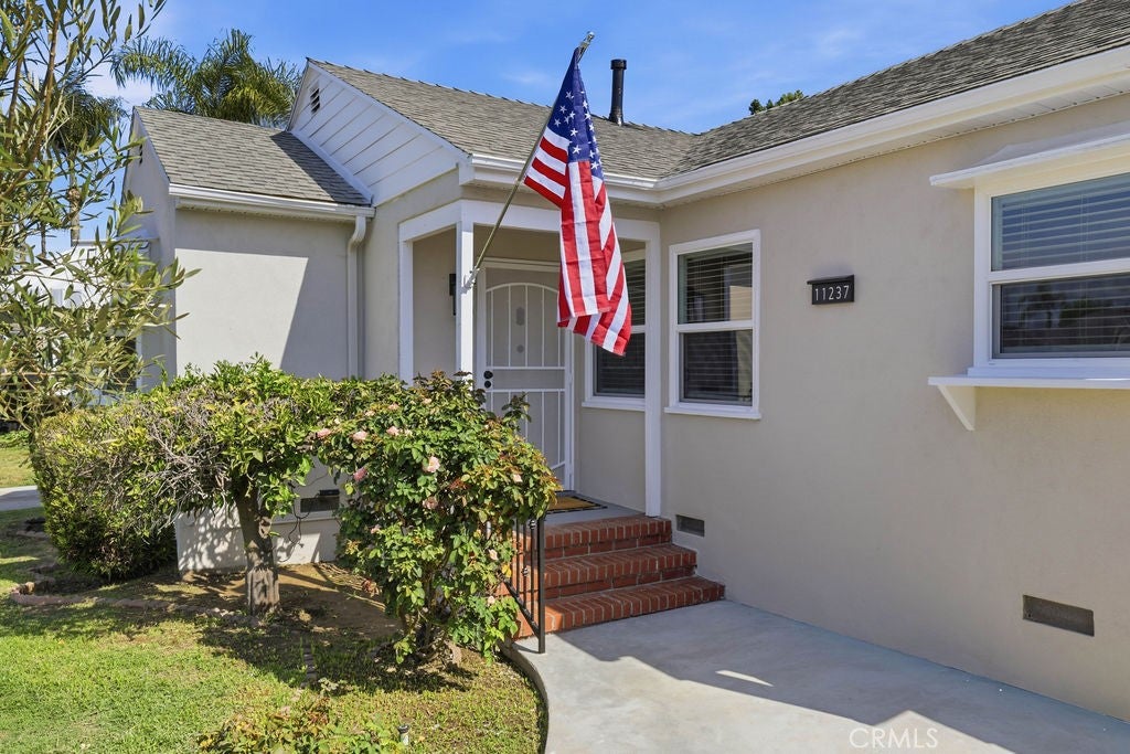 11237 Rincon