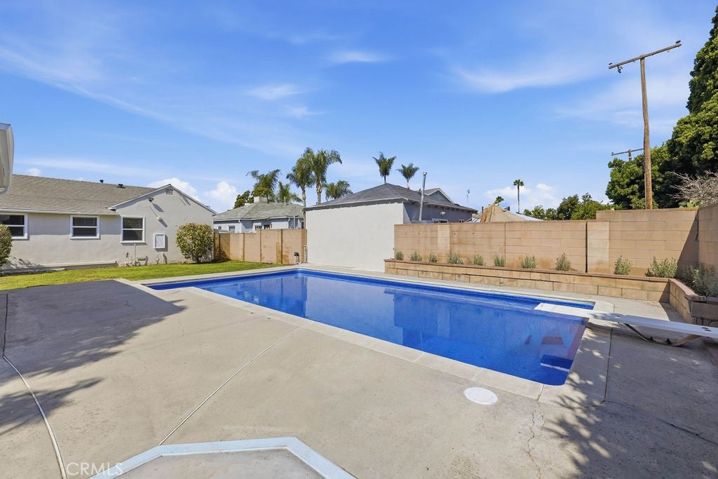 11237 Rincon