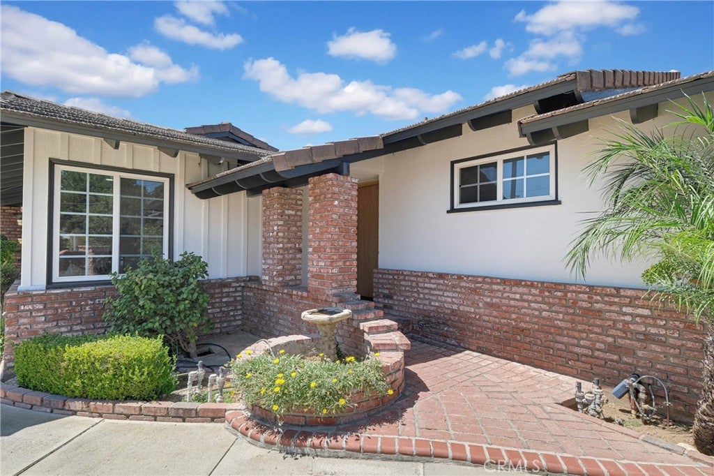 1209 N Puente Street