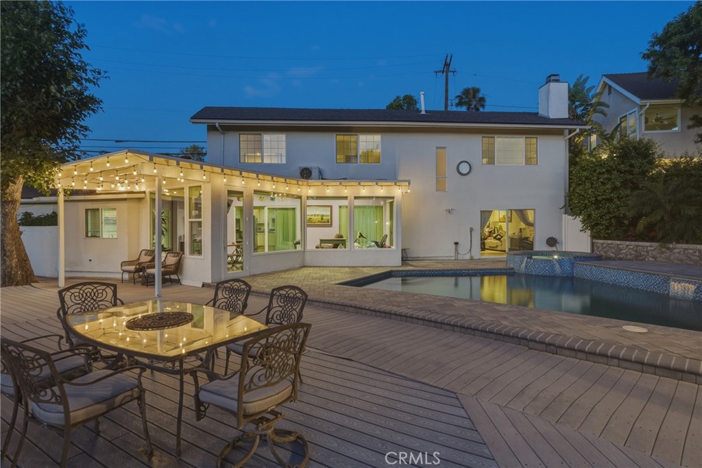 Encino, California, 91316, United States, 3 Bedrooms Bedrooms, ,3 BathroomsBathrooms,Residential,Active,2043429