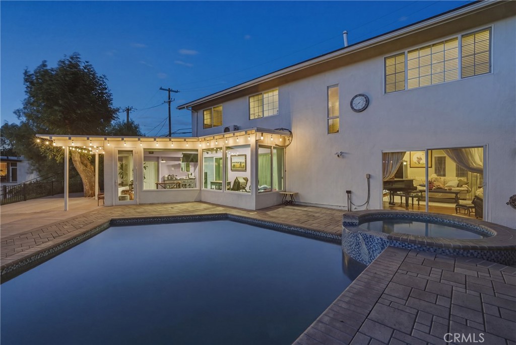 Encino, California, 91316, United States, 3 Bedrooms Bedrooms, ,3 BathroomsBathrooms,Residential,Active,2043429