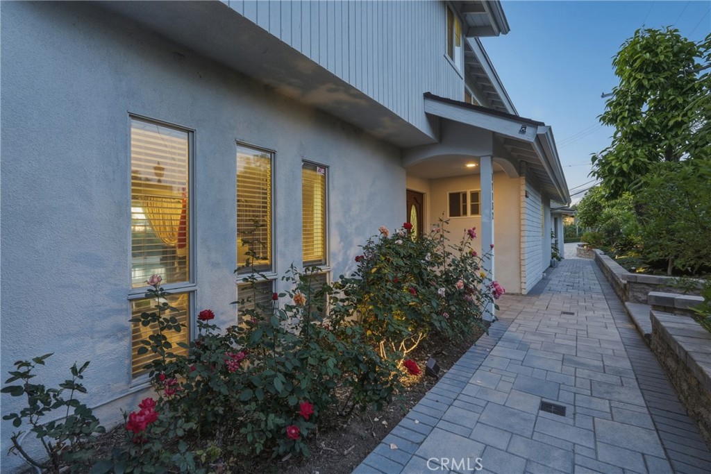 Encino, California, 91316, United States, 3 Bedrooms Bedrooms, ,3 BathroomsBathrooms,Residential,Active,2043429