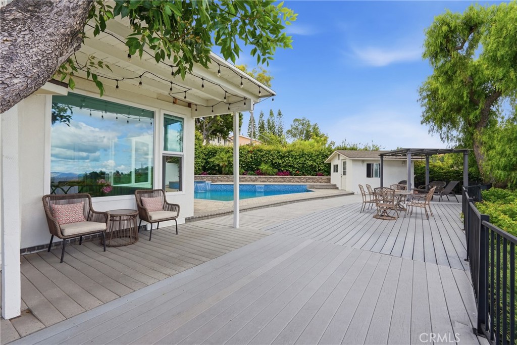 Encino, California, 91316, United States, 3 Bedrooms Bedrooms, ,3 BathroomsBathrooms,Residential,Active,2043429