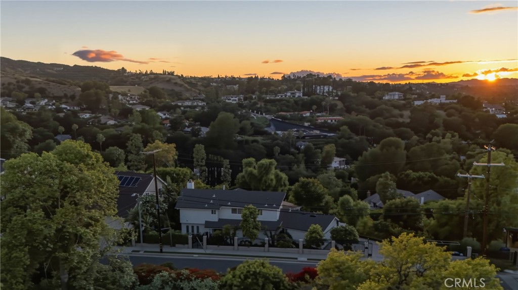 Encino, California, 91316, United States, 3 Bedrooms Bedrooms, ,3 BathroomsBathrooms,Residential,Active,2043429