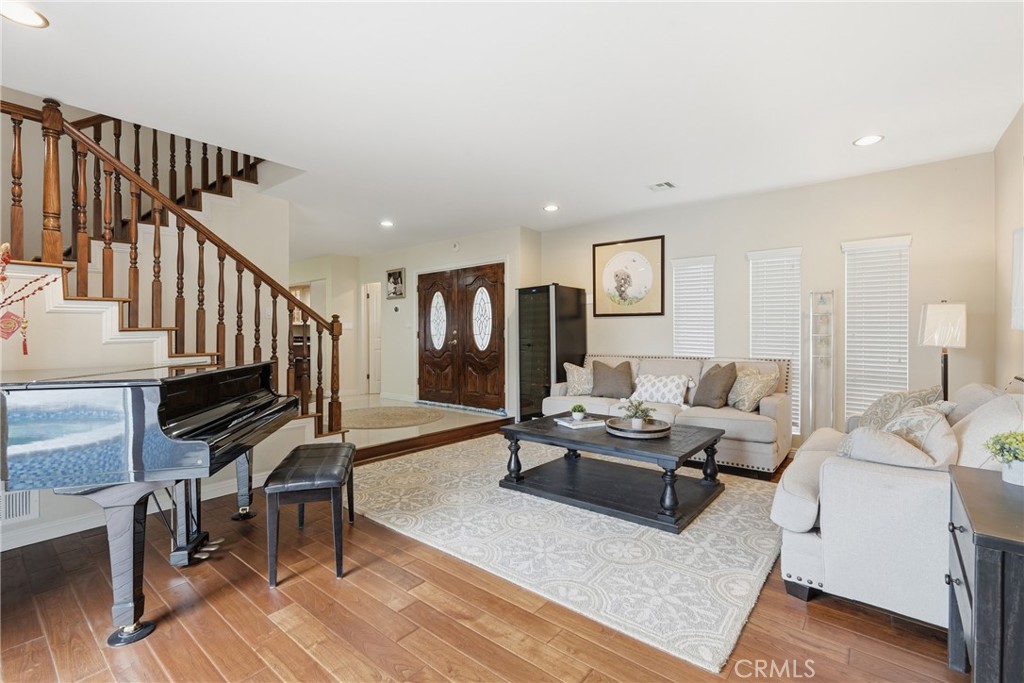 Encino, California, 91316, United States, 3 Bedrooms Bedrooms, ,3 BathroomsBathrooms,Residential,Active,2043429