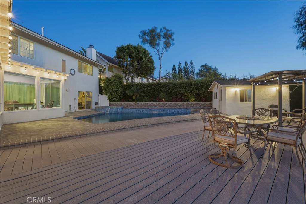 Encino, California, 91316, United States, 3 Bedrooms Bedrooms, ,3 BathroomsBathrooms,Residential,Active,2043429