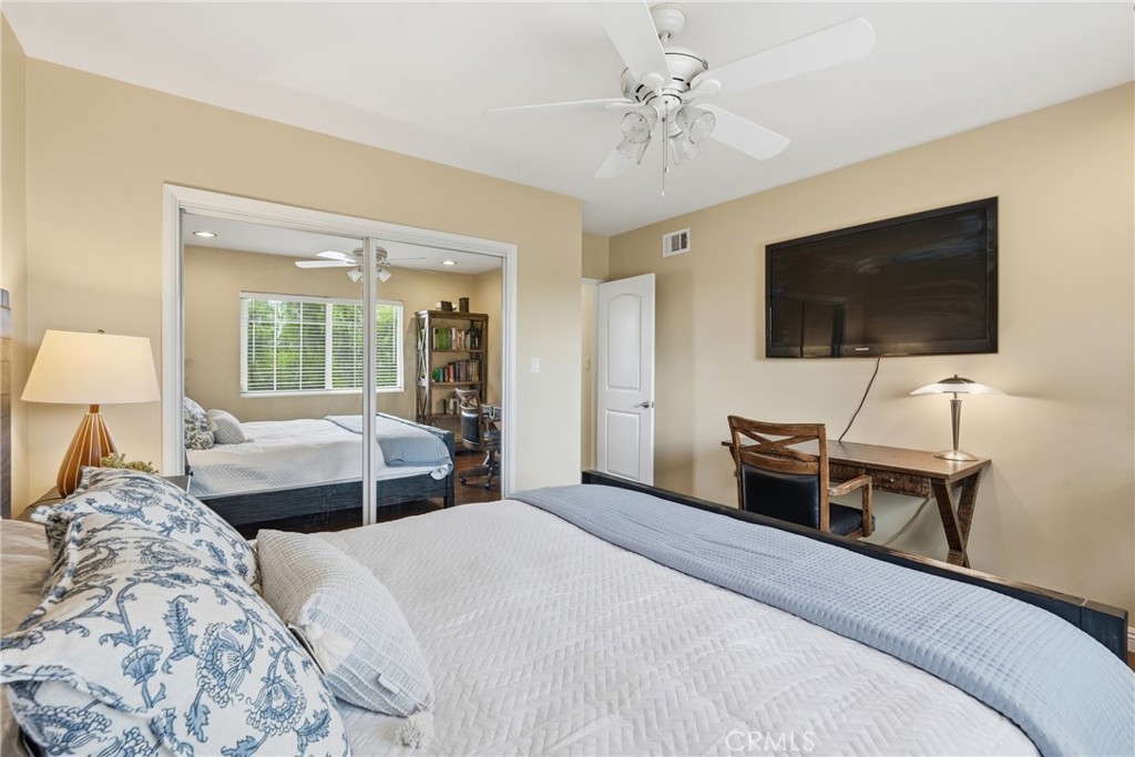 Encino, California, 91316, United States, 3 Bedrooms Bedrooms, ,3 BathroomsBathrooms,Residential,Active,2043429