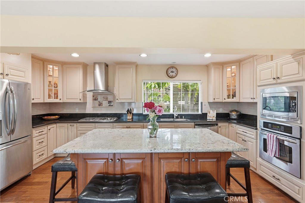 Encino, California, 91316, United States, 3 Bedrooms Bedrooms, ,3 BathroomsBathrooms,Residential,Active,2043429