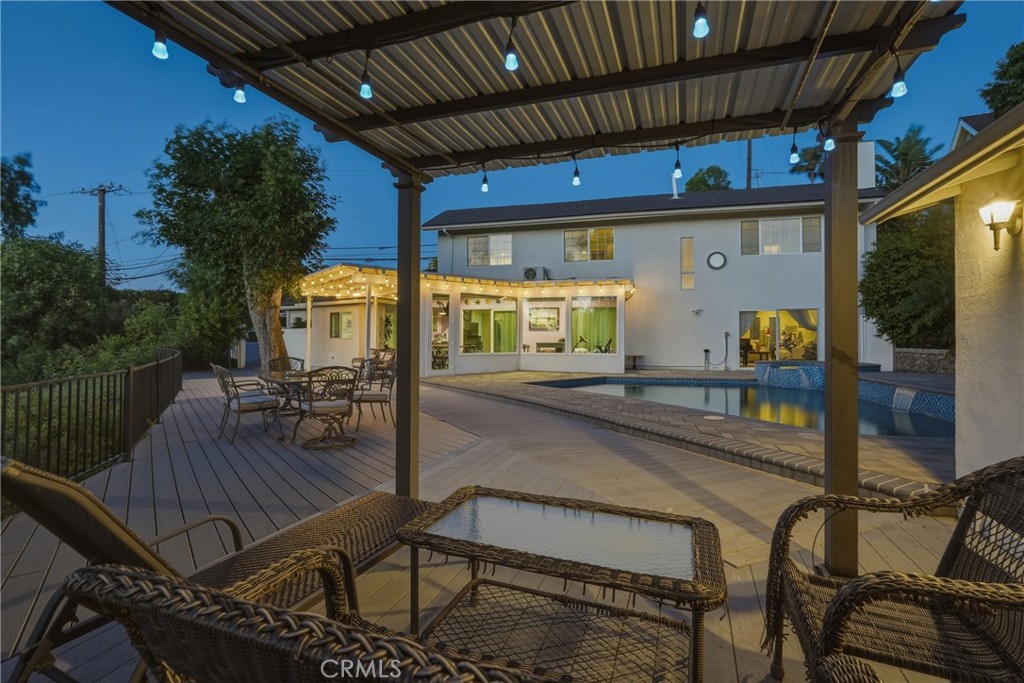 Encino, California, 91316, United States, 3 Bedrooms Bedrooms, ,3 BathroomsBathrooms,Residential,Active,2043429