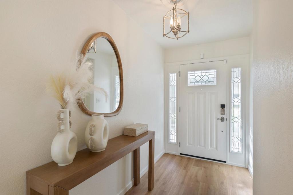 1141 Holly Oak Circle
