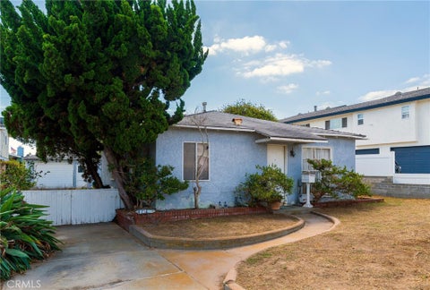 Photo of 2412 Voorhees AVE, Redondo Beach, CA 90278 (MLS # SB26203332)