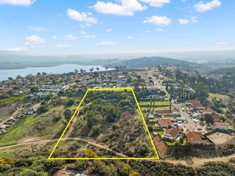 Photo of 8840 Leigh Ave, Spring Valley, CA 91977 (MLS # 260021545SD)