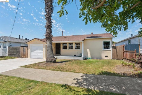 Photo of 2879 Rheem Ave AVE, Richmond, CA 94804 (MLS # 41139072)