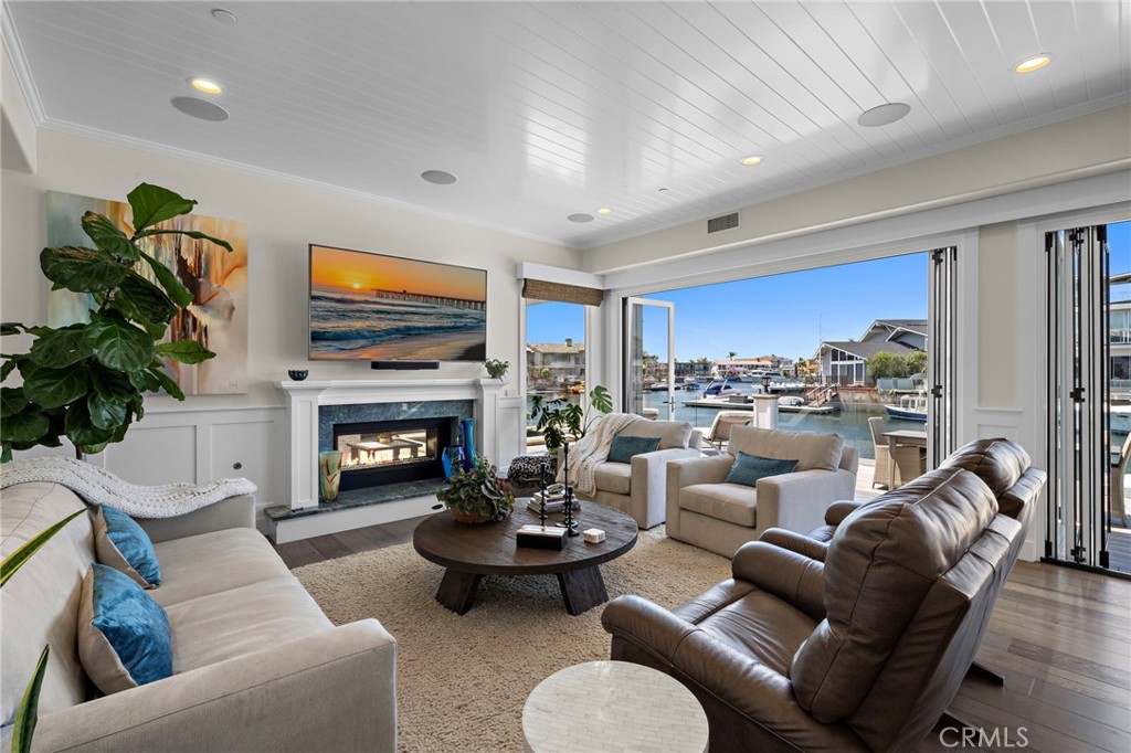 Mainland (HHML) - Residential