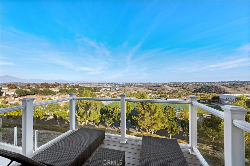 24 Lyon Ridge
