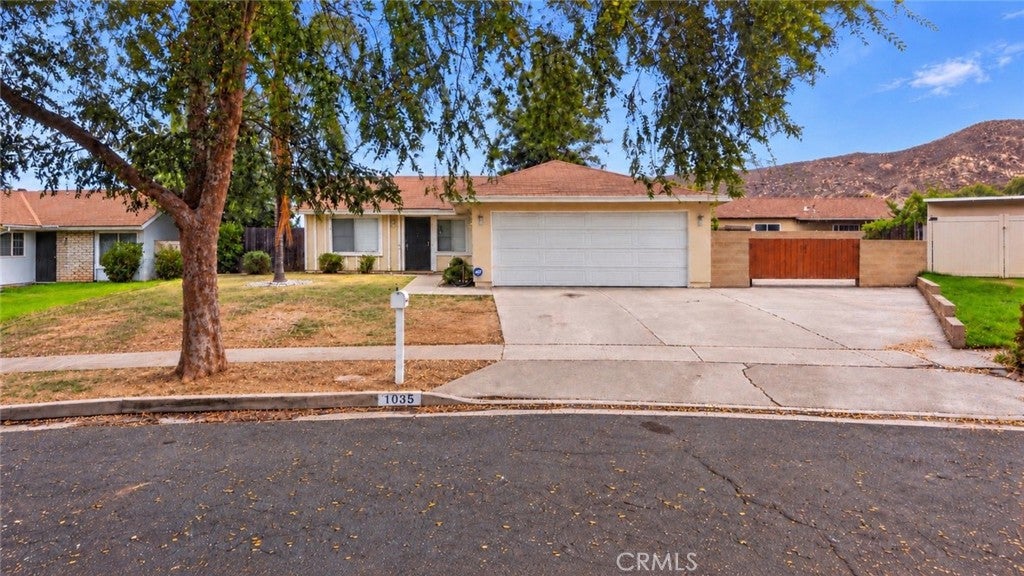 1035 Altura Drive